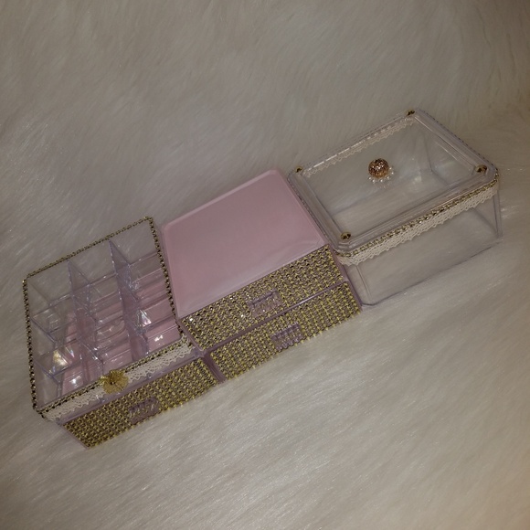 Makeup Organizer - Picture 2 of 6